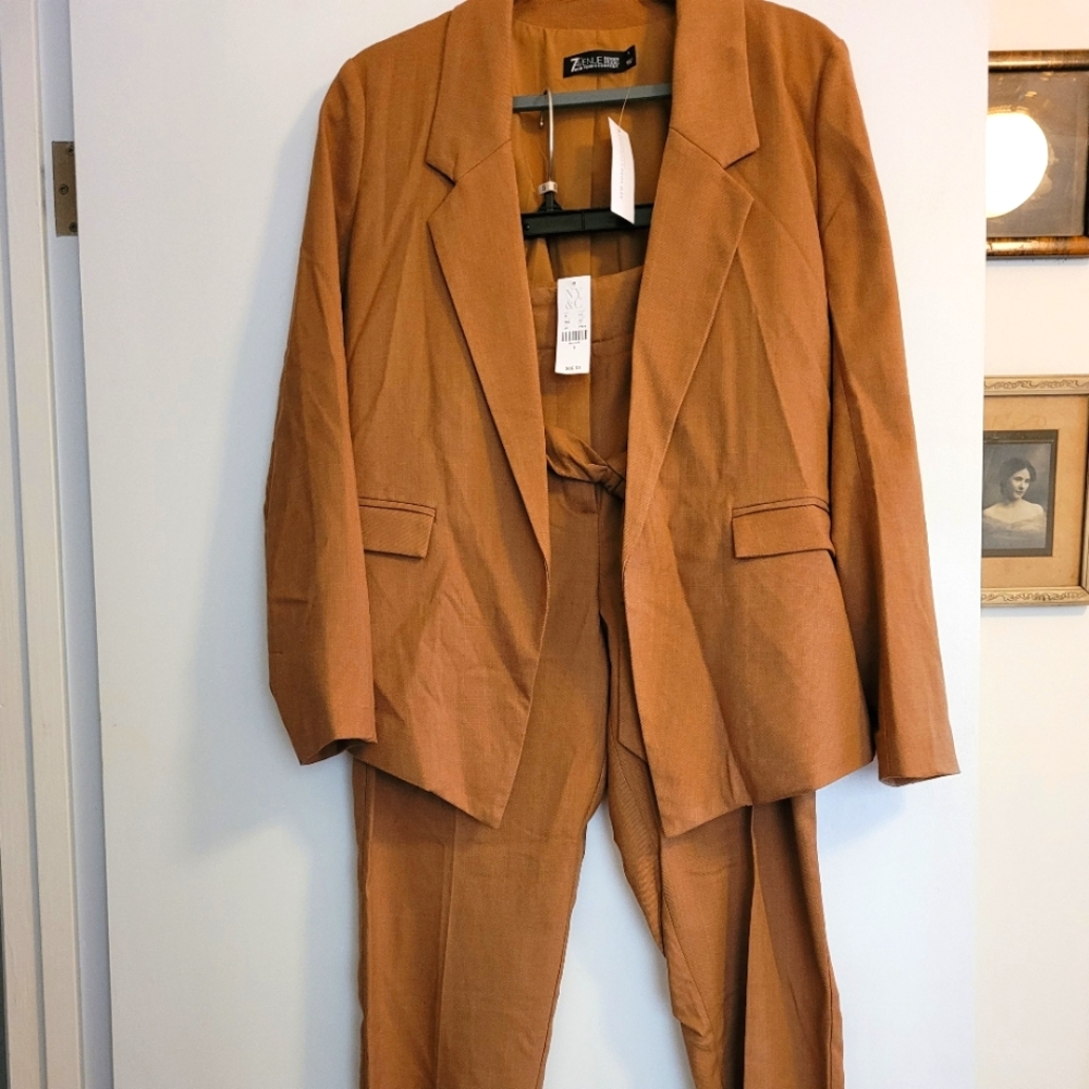 NWT NY&Co. Suit